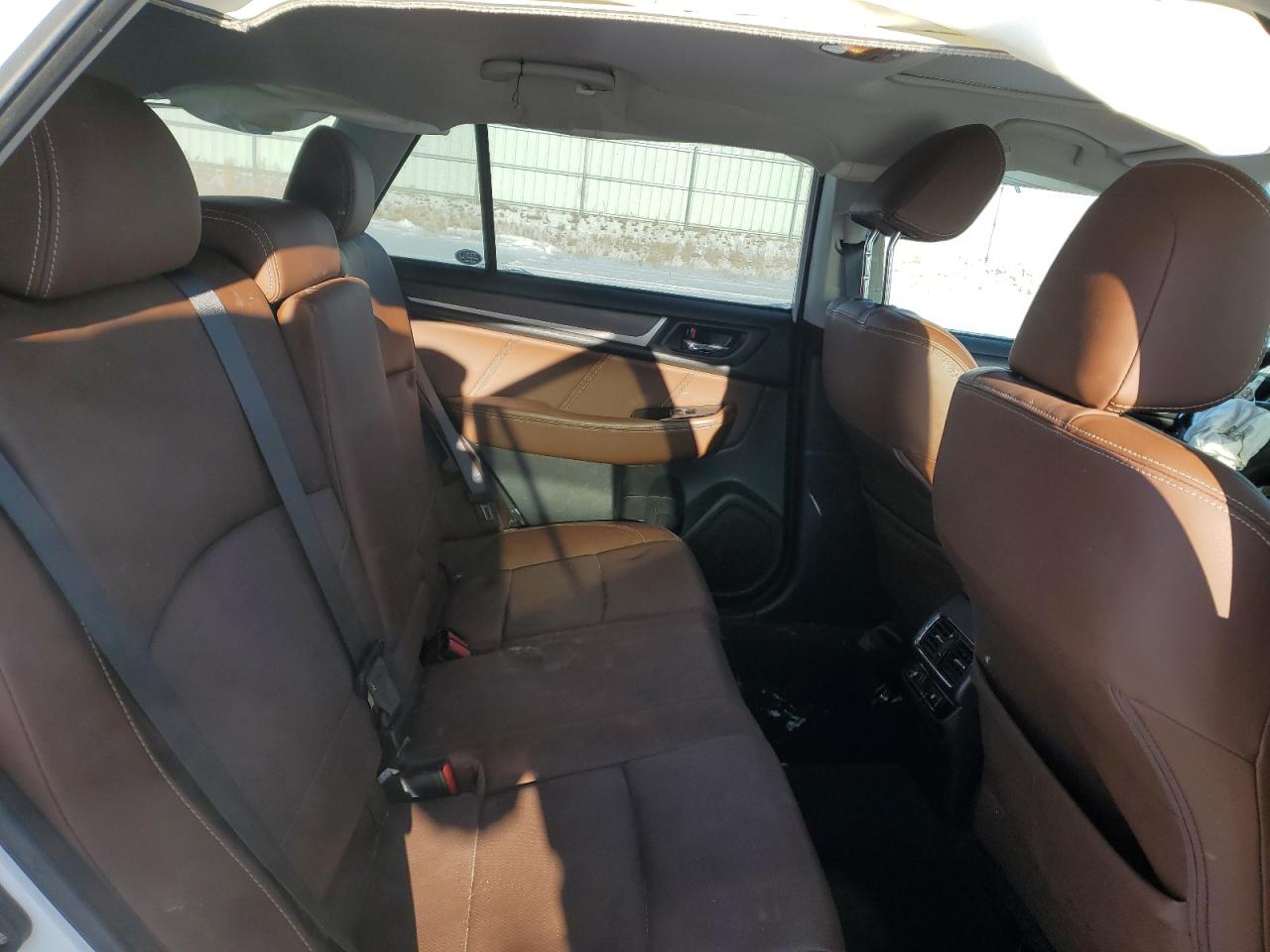 2017 Subaru Outback - Image 11