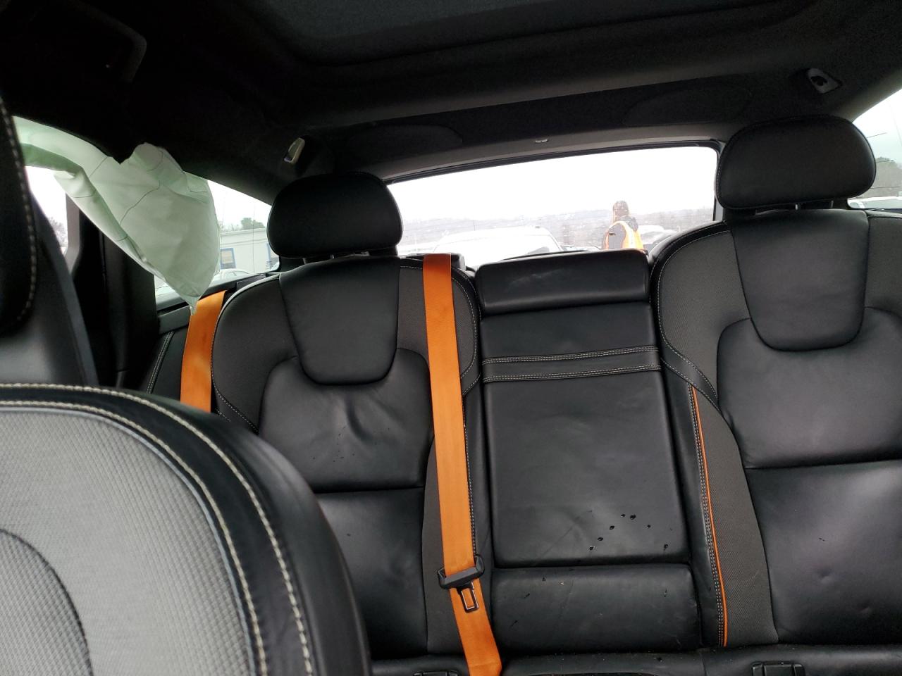 2018 Volvo V90 - Image 10