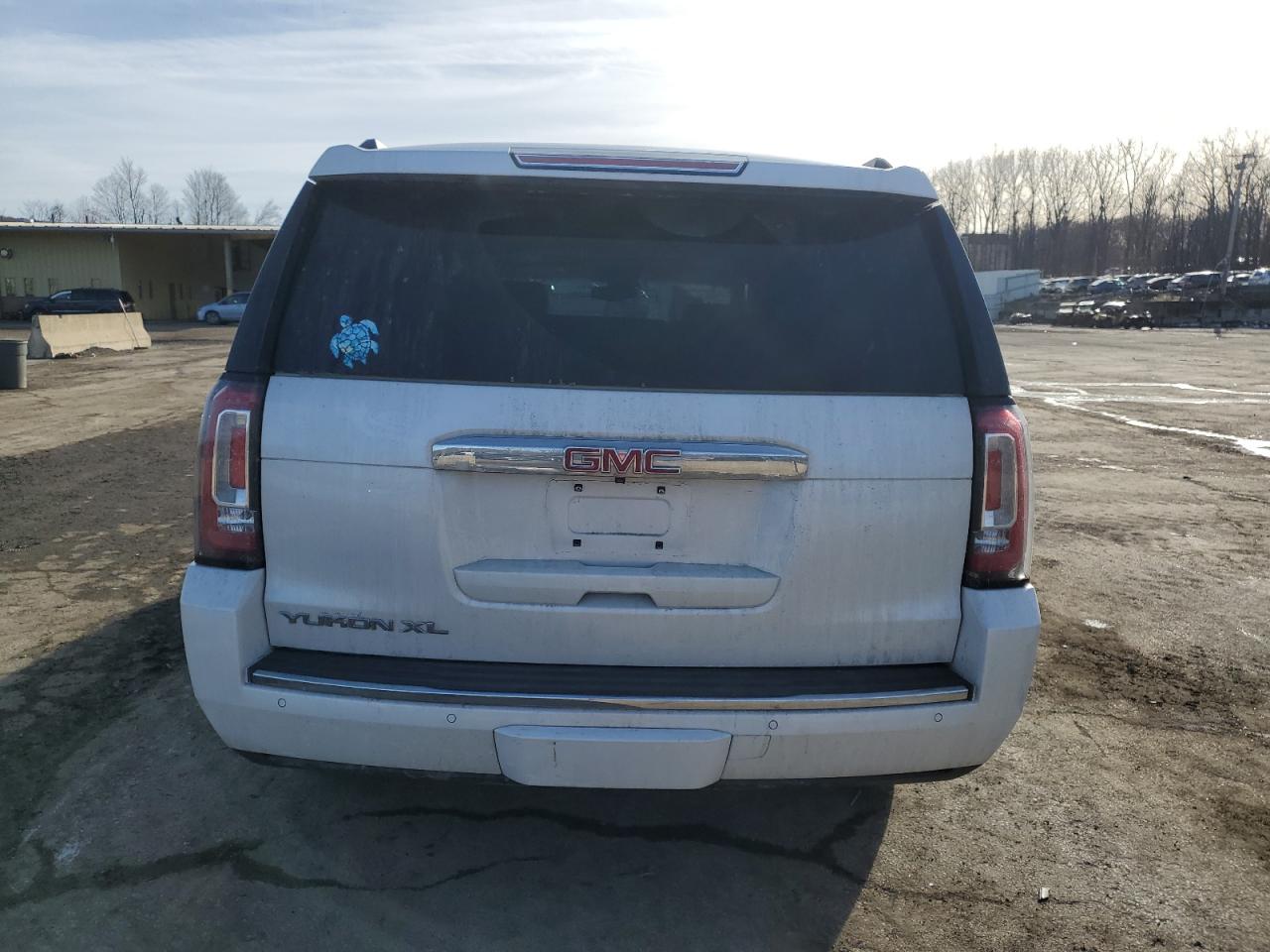 2017 GMC Yukon - Image 6