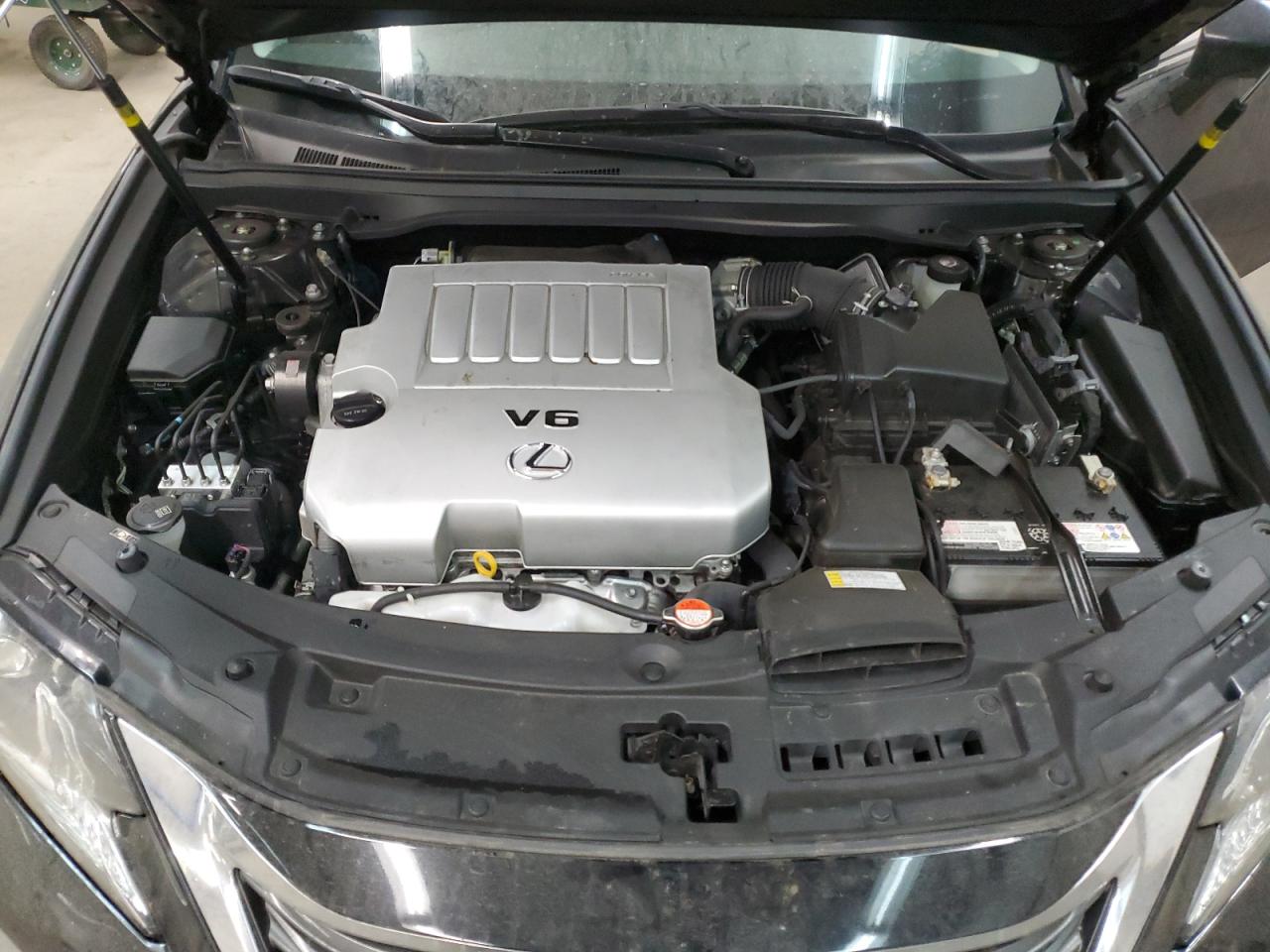 2016 Lexus ES - Image 11