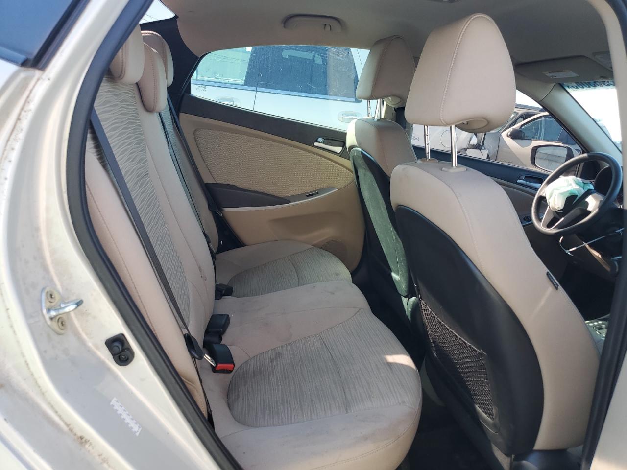 2016 Hyundai Accent - Image 10