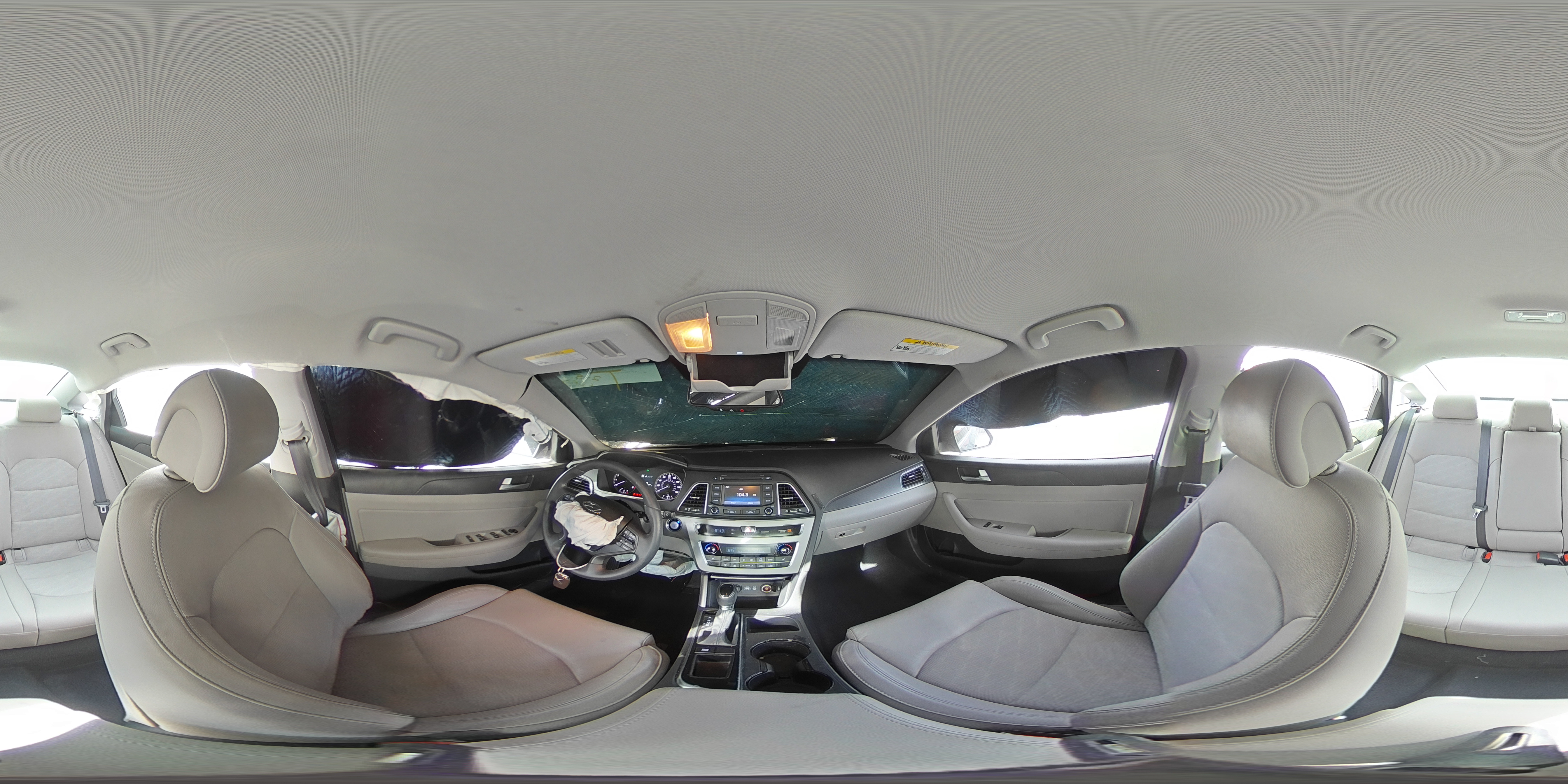 2015 Hyundai Sonata - Image 13