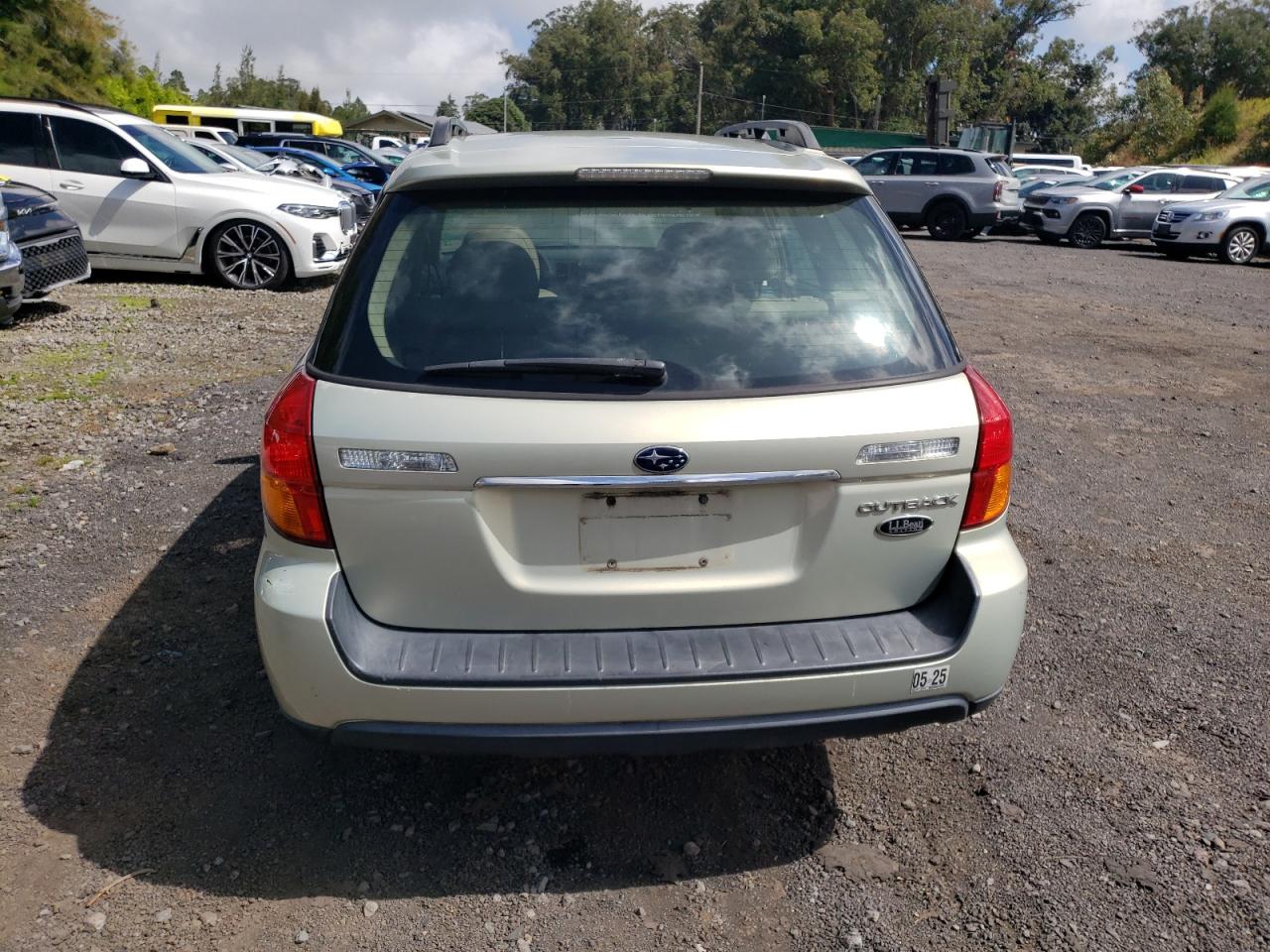 2005 Subaru Outback - Image 6