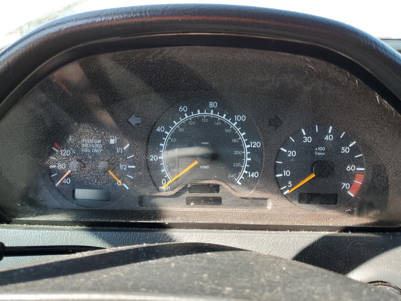 1998 Mercedes-Benz C 230 VIN: WDBHA23G5WA639139 Lot: 47407925
