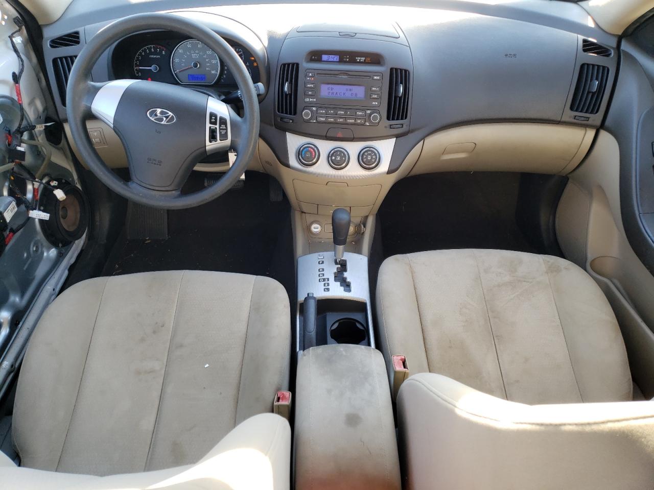 2009 Hyundai Elantra - Image 8