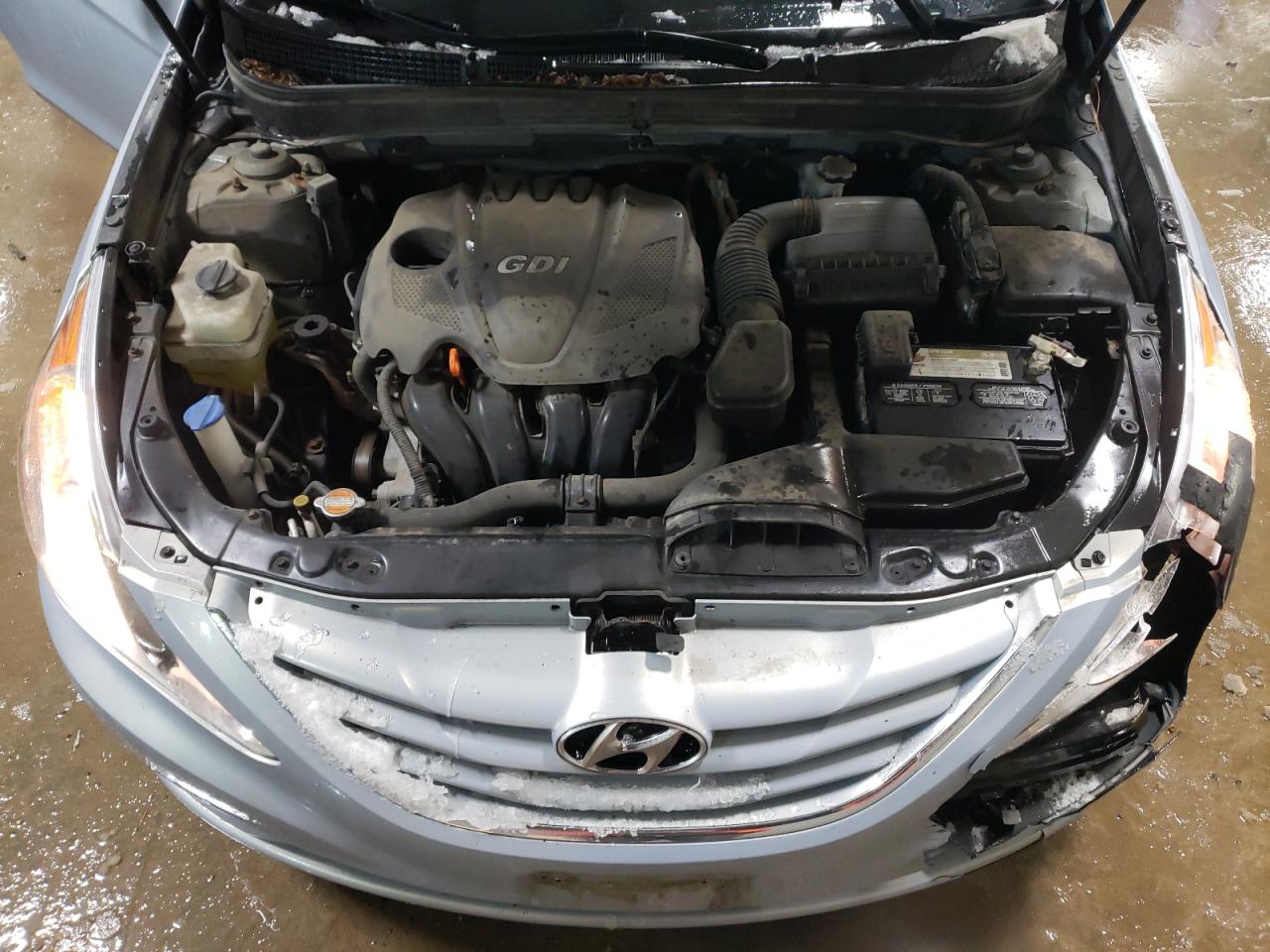 2011 Hyundai Sonata - Image 11