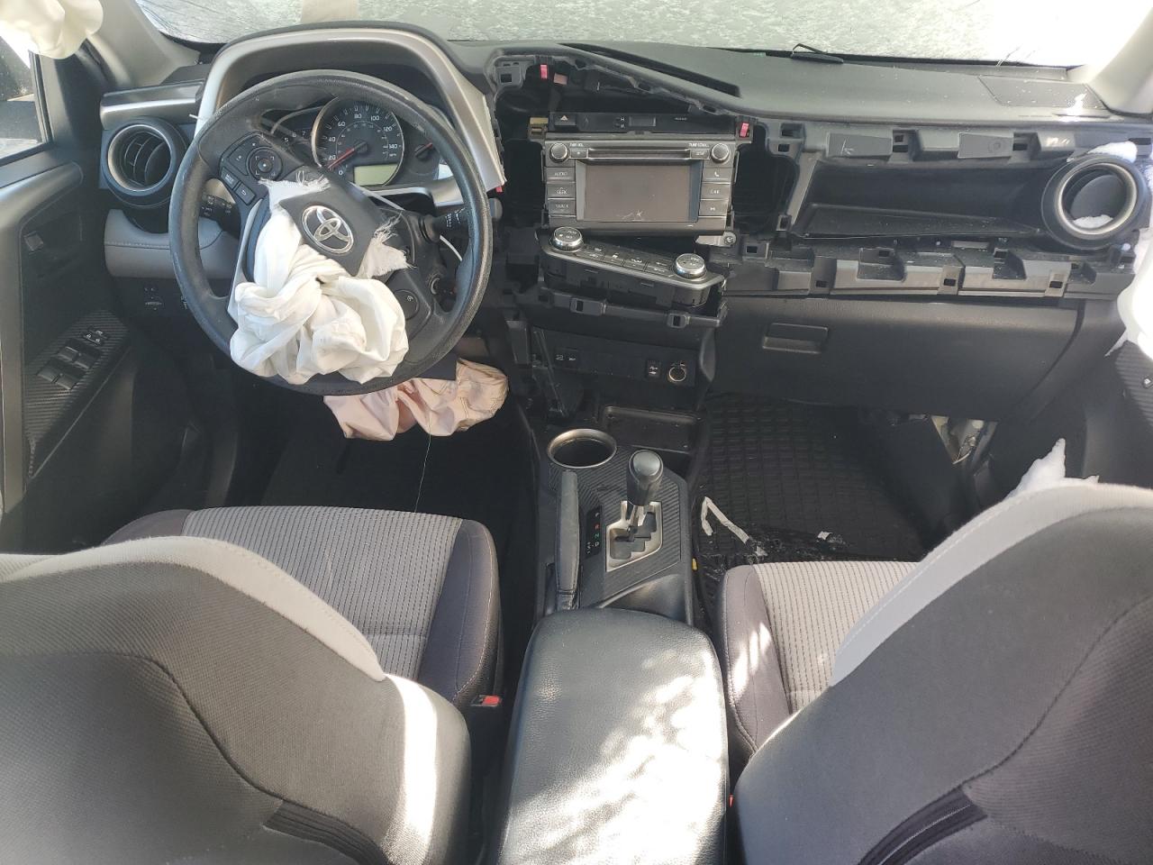 2013 Toyota RAV 4 - Image 8