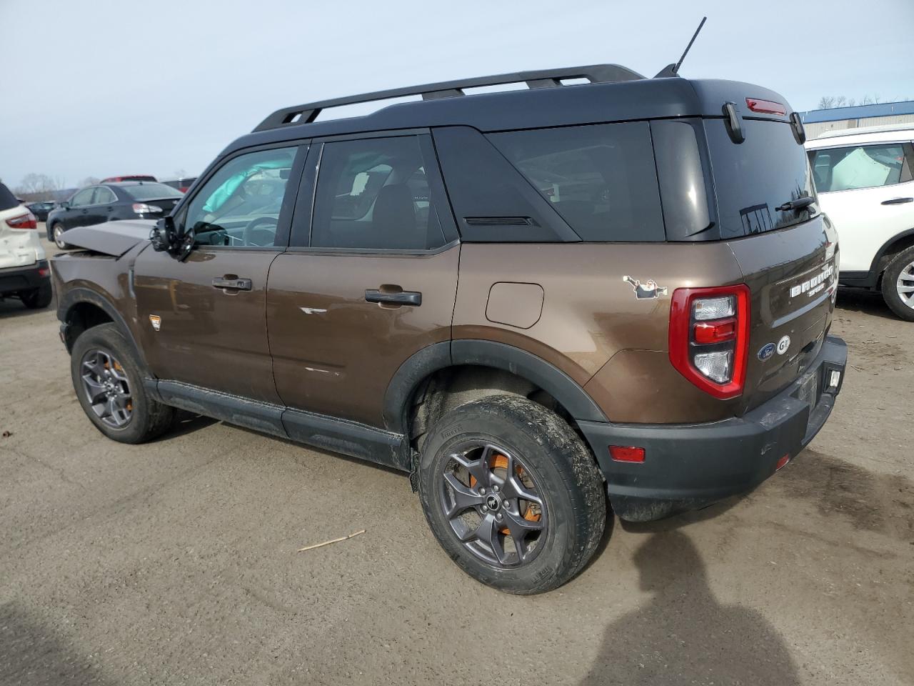2022 Ford Bronco - Image 2