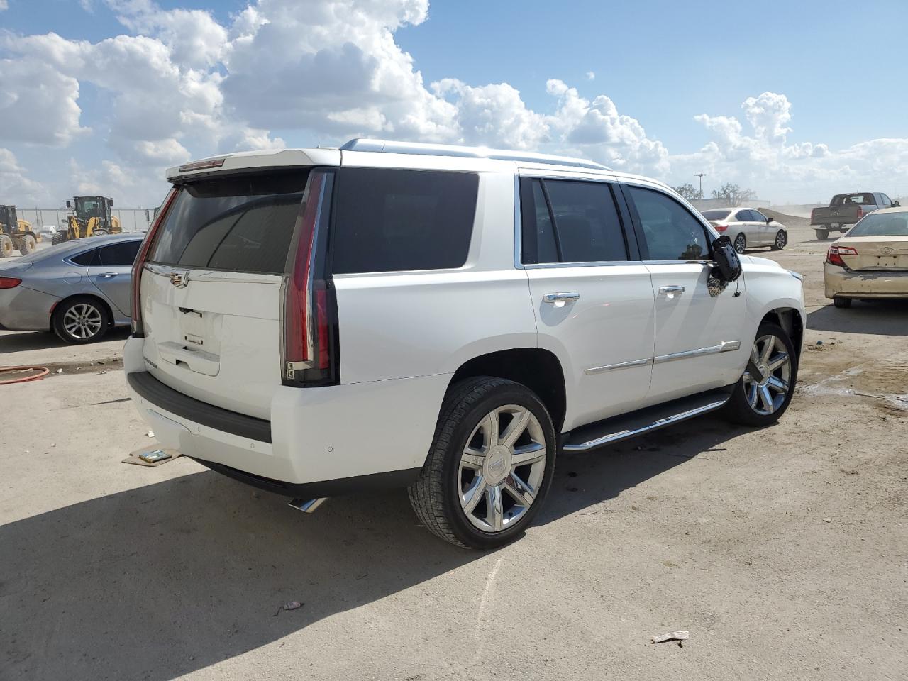 2017 Cadillac Escalade - Image 3