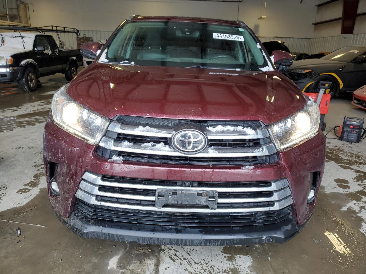 2019 Toyota Highlander - Image 5