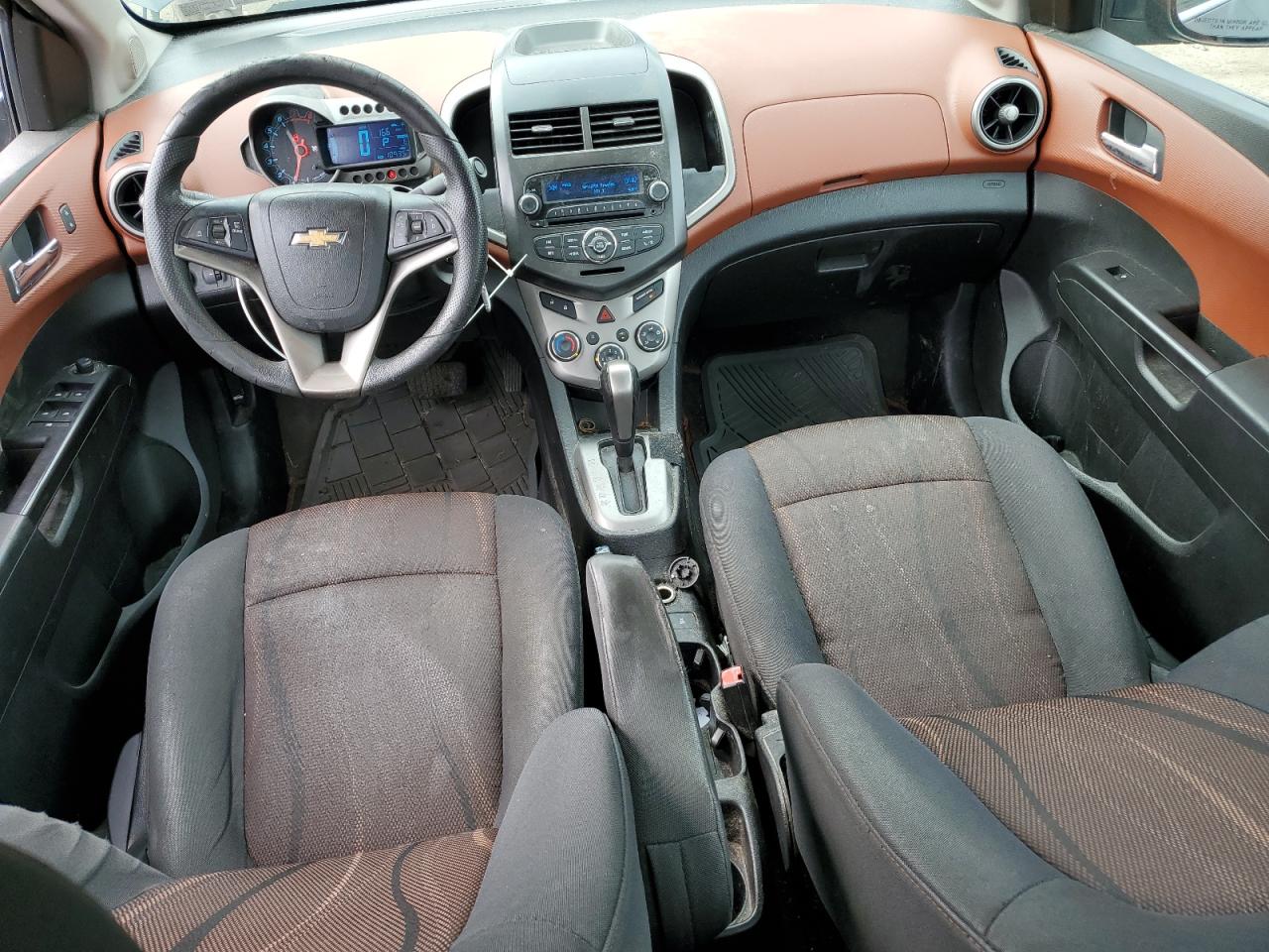 2014 Chevrolet Sonic - Image 8
