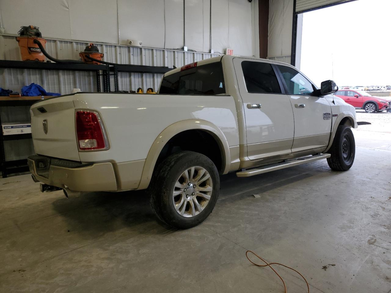 2015 RAM 1500 - Image 3