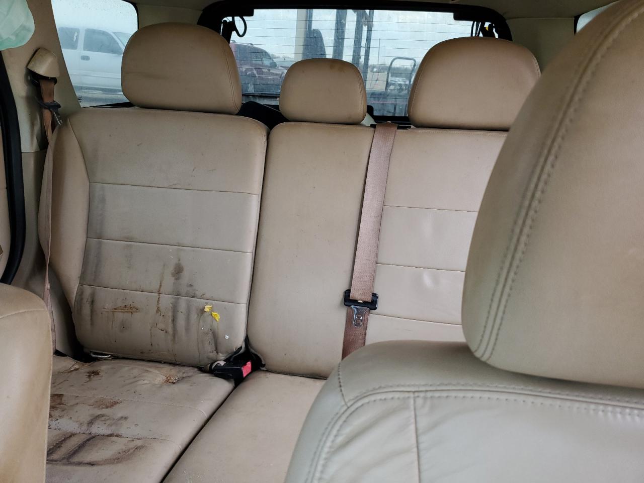 2011 Ford Escape - Image 10