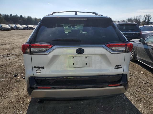  TOYOTA RAV4 2024 Biały