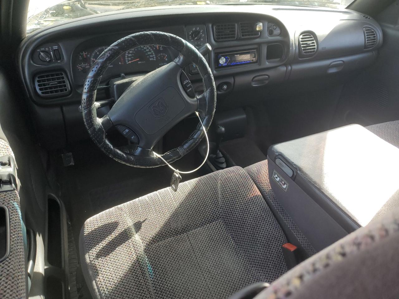 2001 Dodge RAM - Image 8