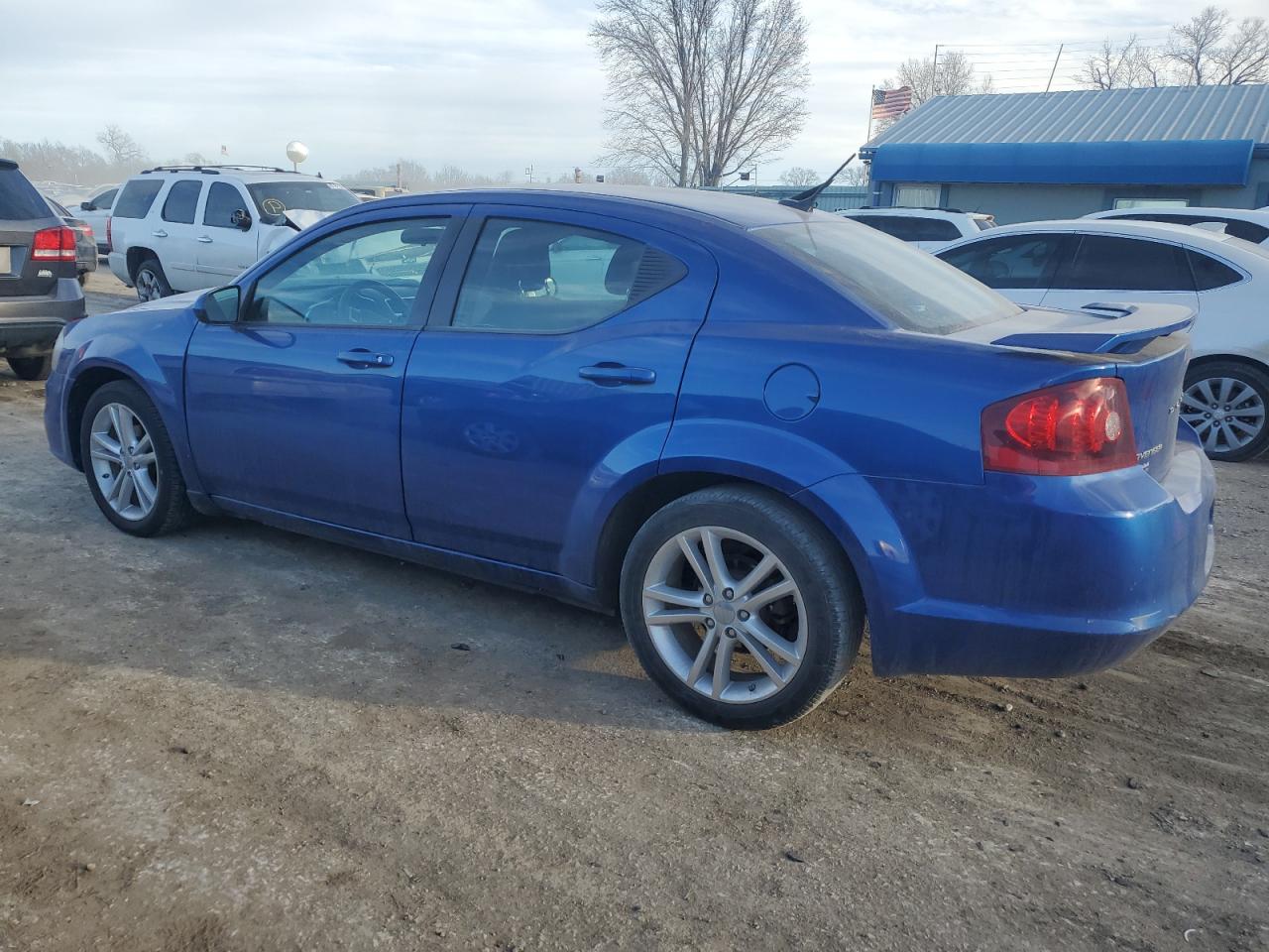 2013 Dodge Avenger - Image 2