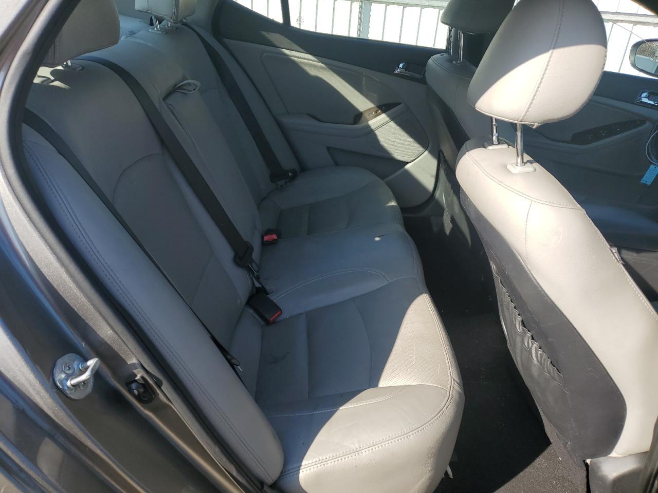 2013 Kia Optima - Image 10