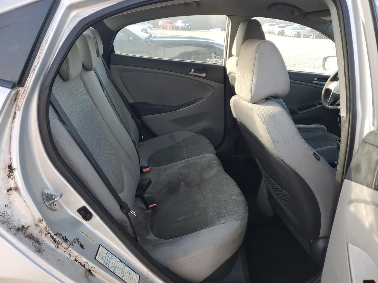 2015 Hyundai Accent - Image 10
