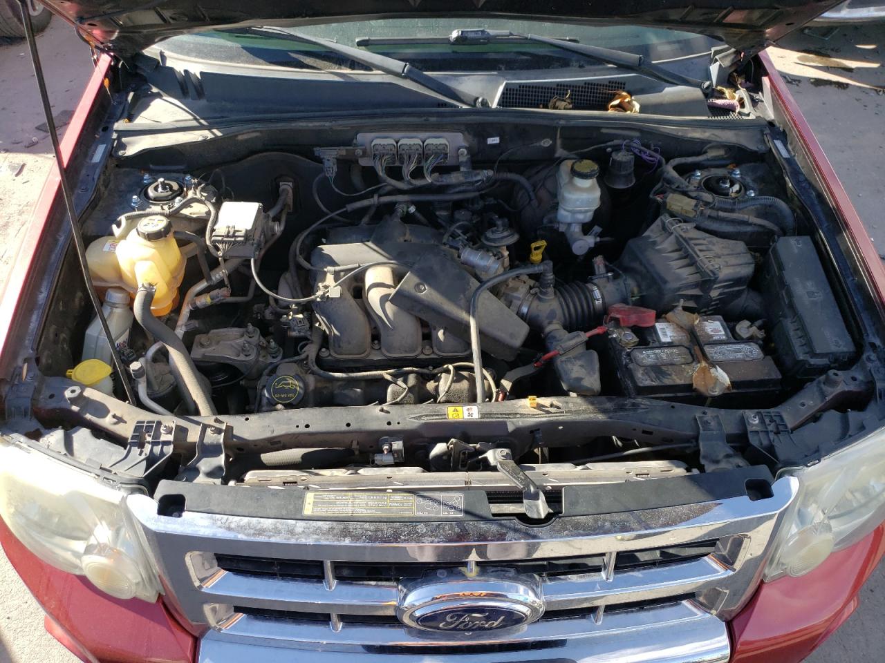 2008 Ford Escape - Image 12