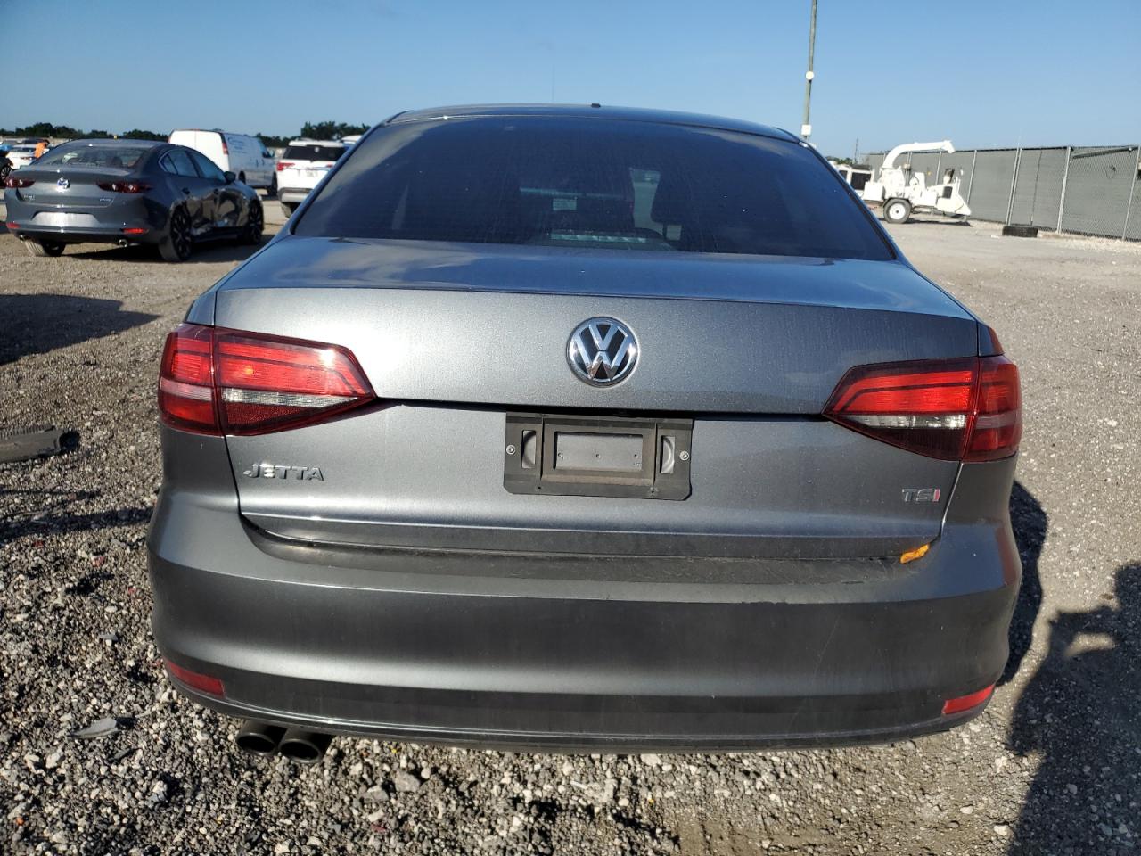 2018 Volkswagen Jetta - Image 6