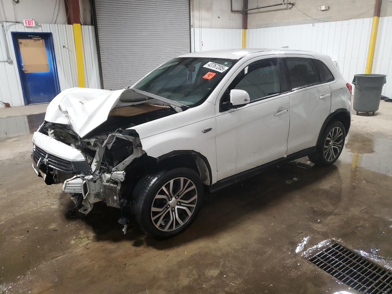 2017 Mitsubishi Outlander - Image 1