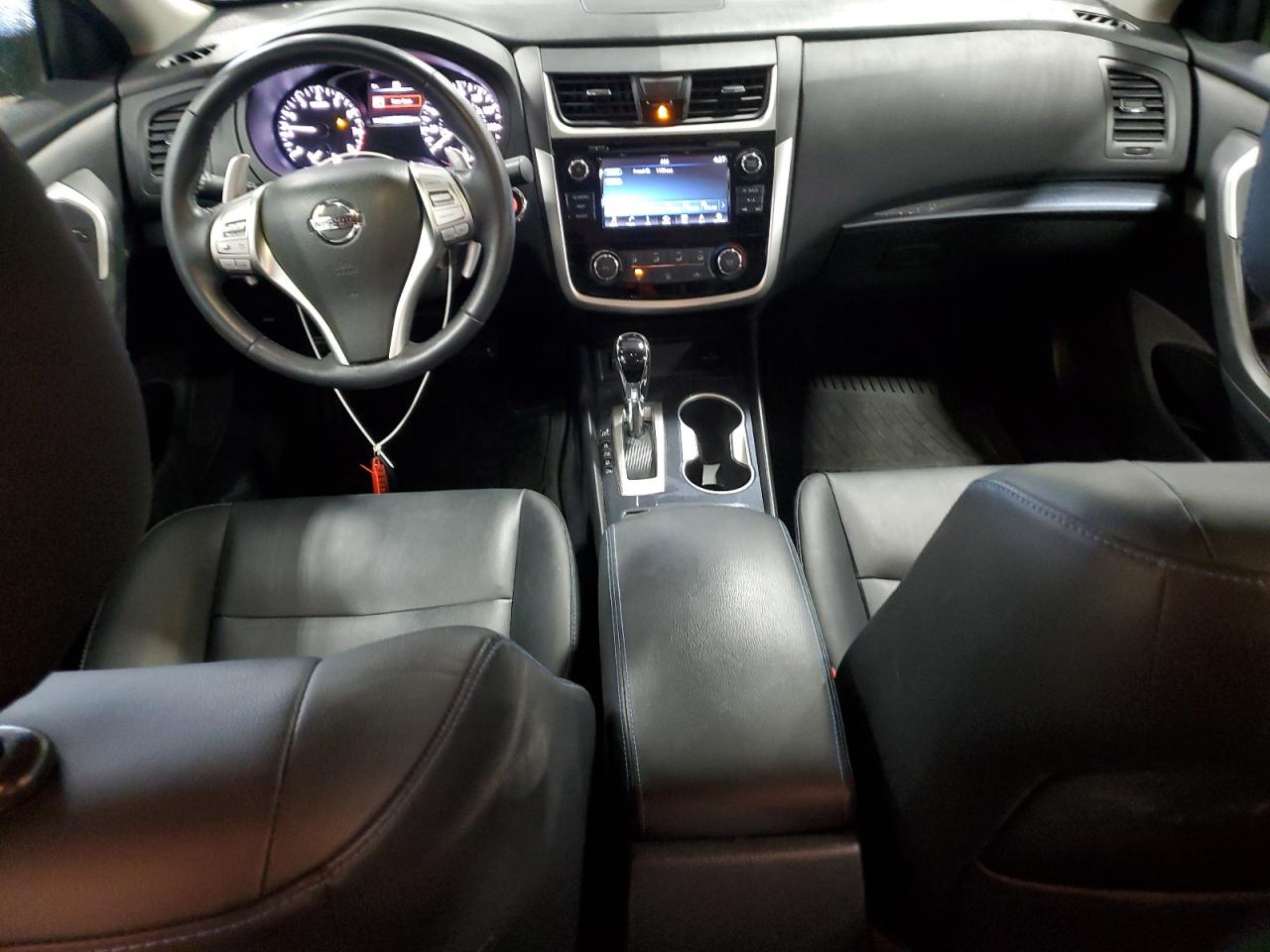 2018 Nissan Altima - Image 8