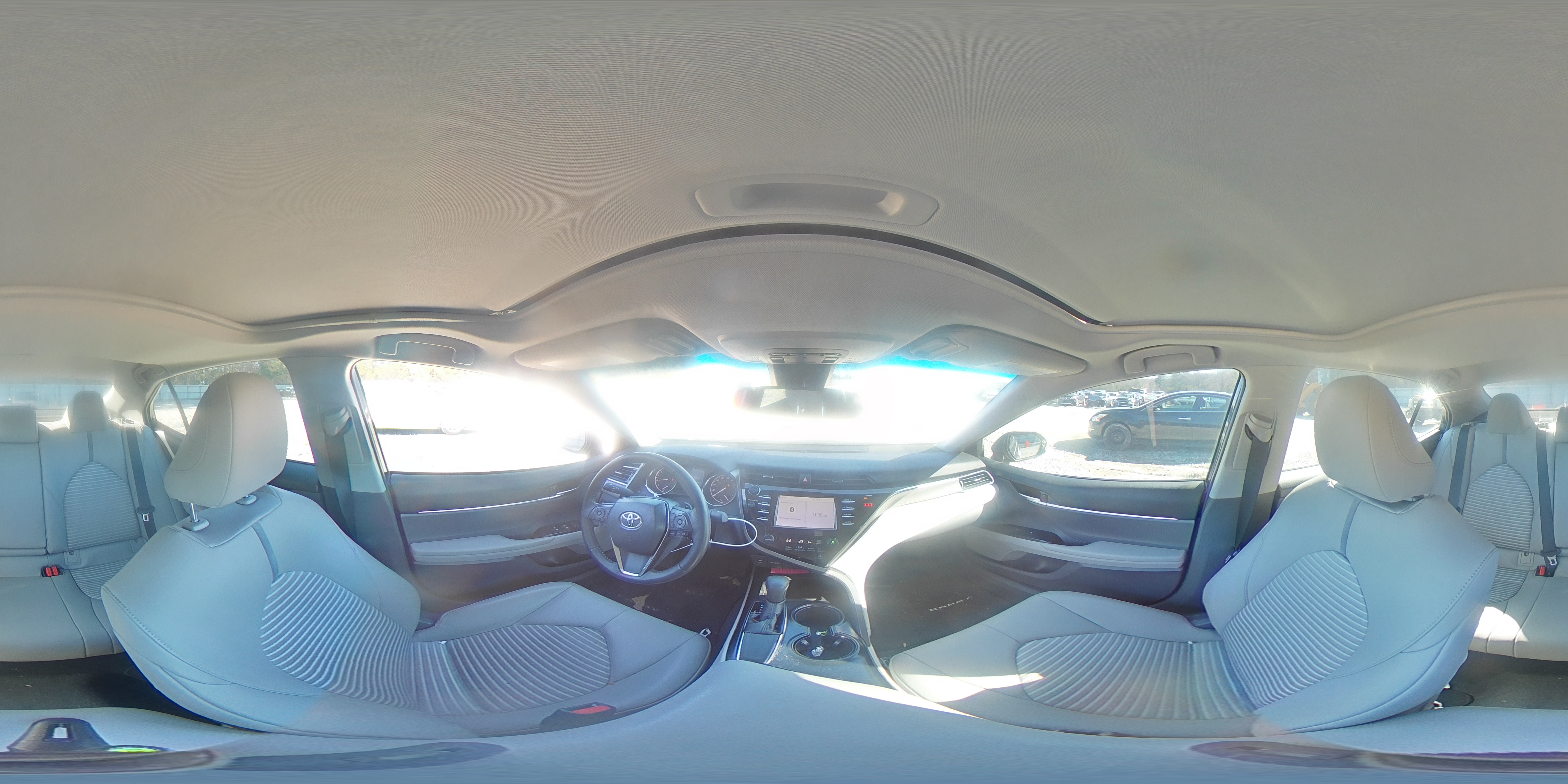 2018 Toyota Camry - Image 13