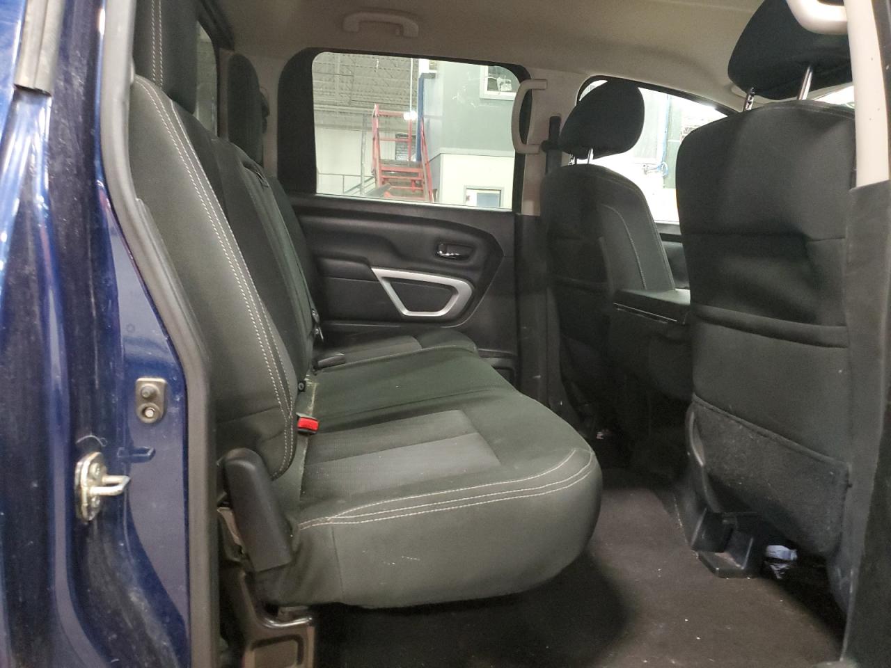 2017 Nissan Titan - Image 11
