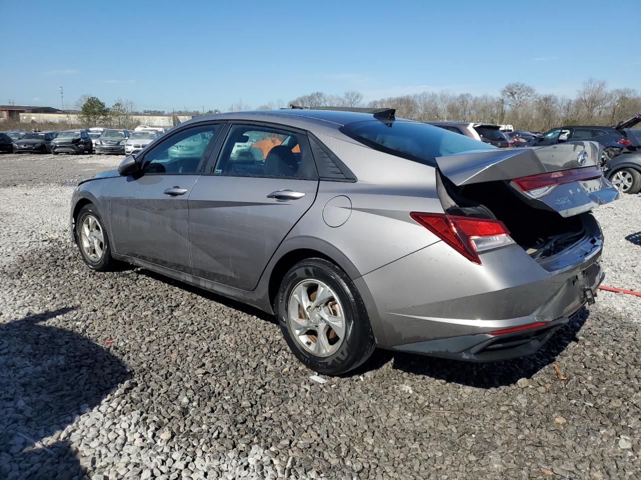 2023 Hyundai Elantra - Image 2