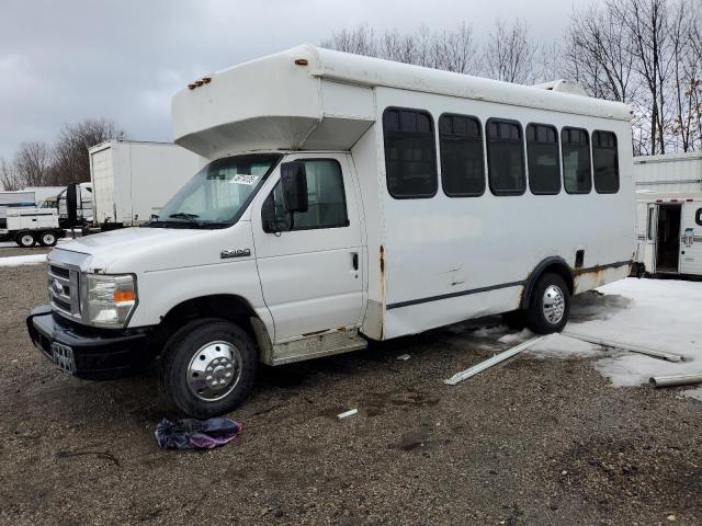 2008 Ford Econoline E450 Super Duty Cutaway Van