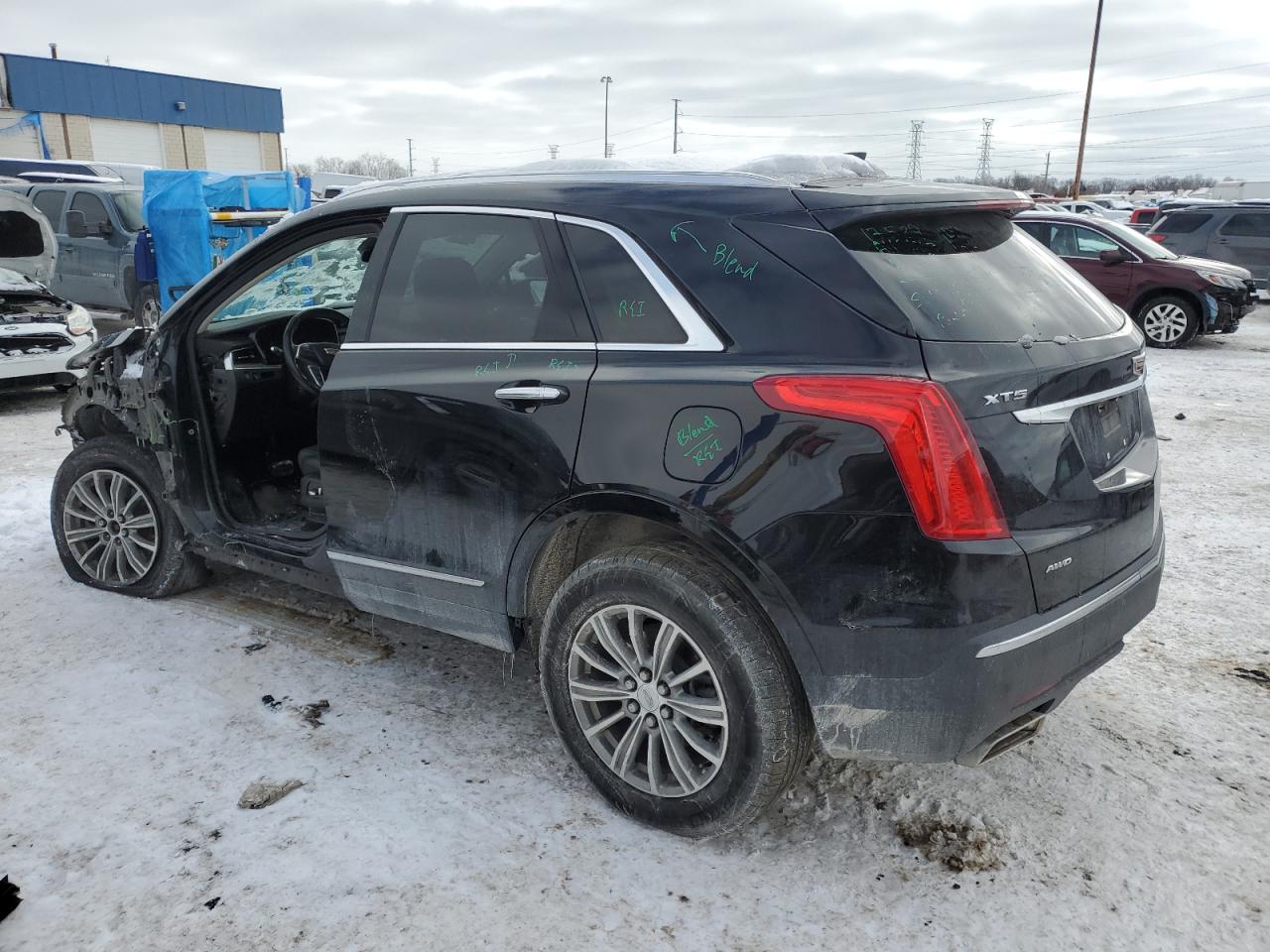 2019 Cadillac XT5 - Image 2