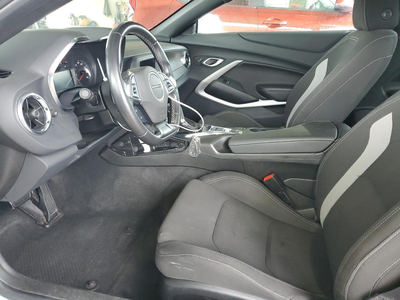 2023 Chevrolet Camaro - Image 7