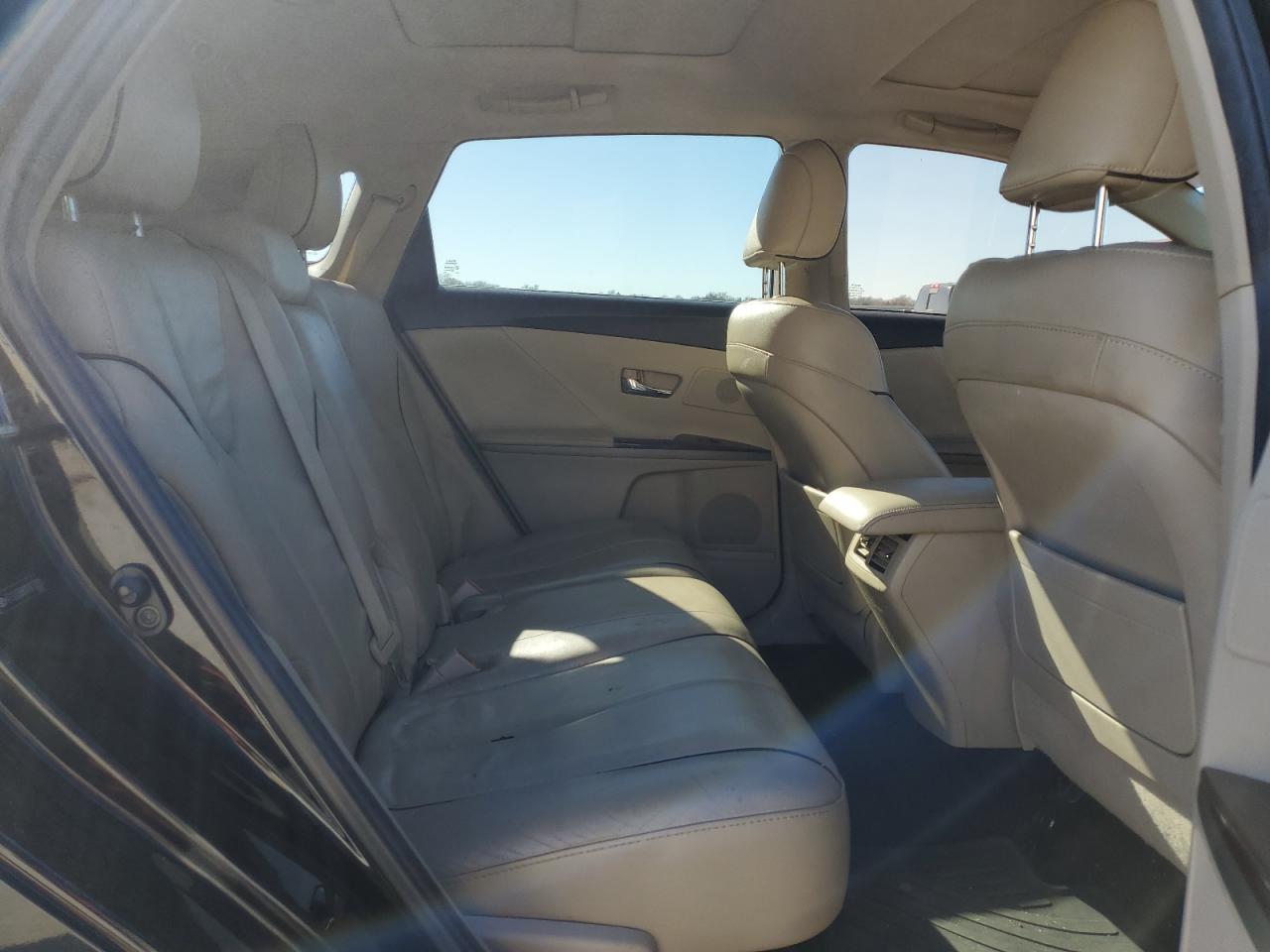 2013 Toyota Venza - Image 11