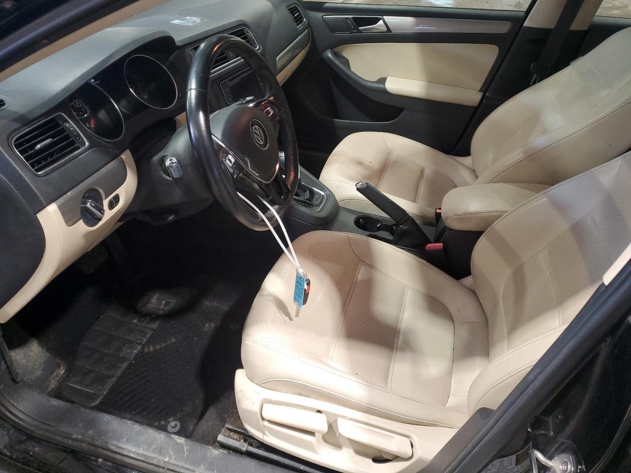 2017 Volkswagen Jetta - Image 7