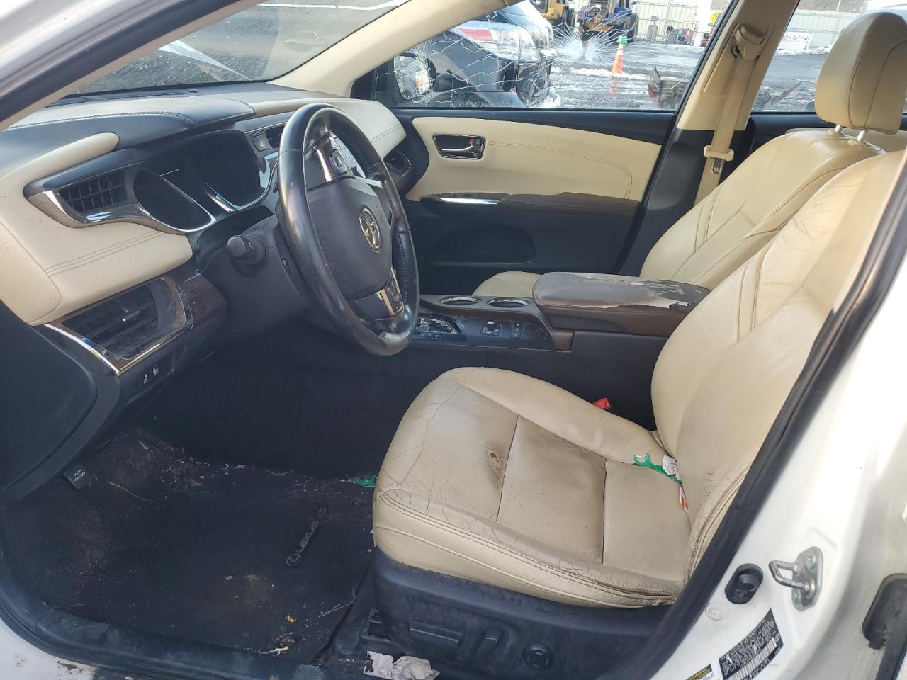 2014 Toyota Avalon - Image 7
