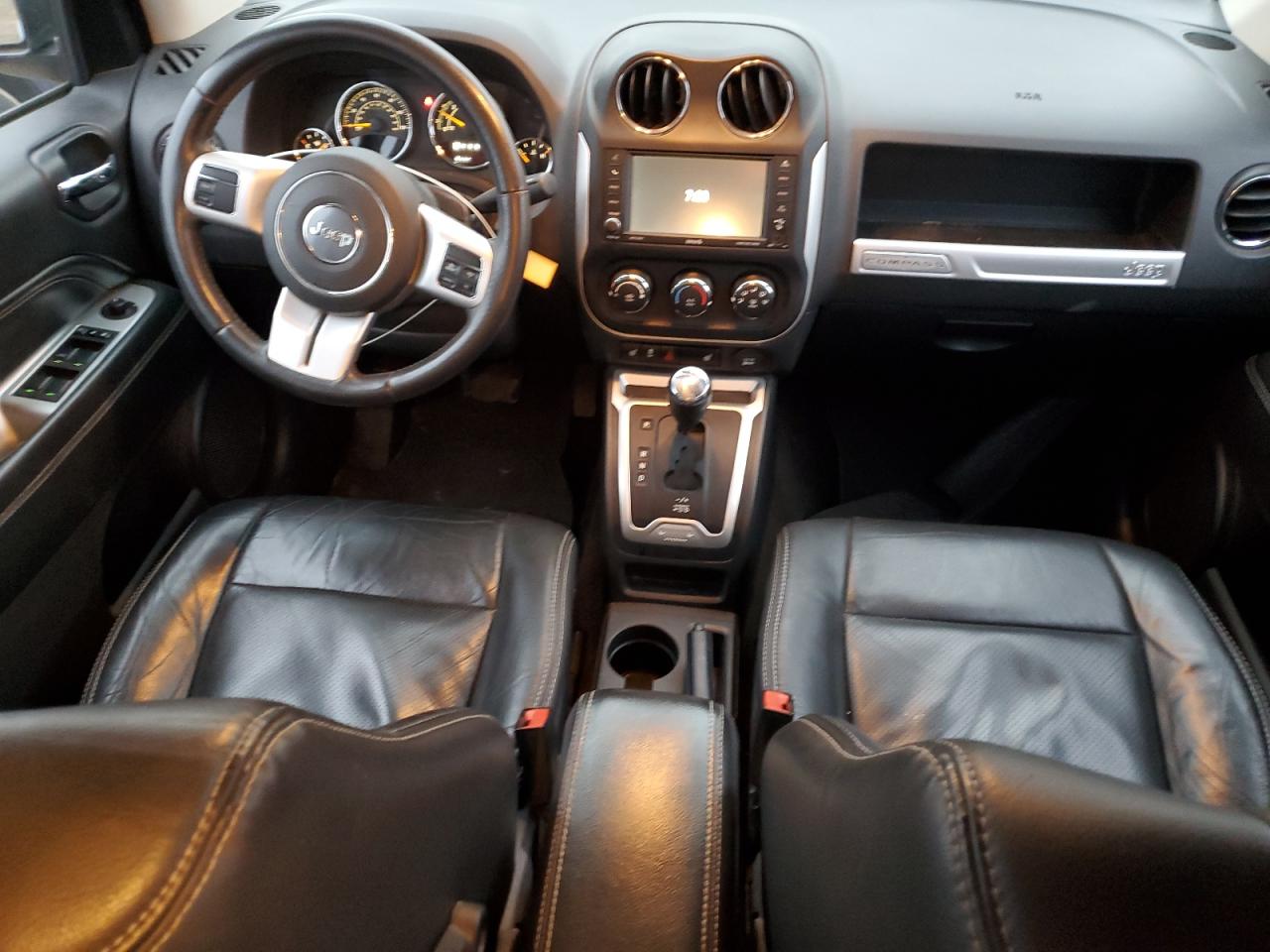 2015 Jeep Compass - Image 8