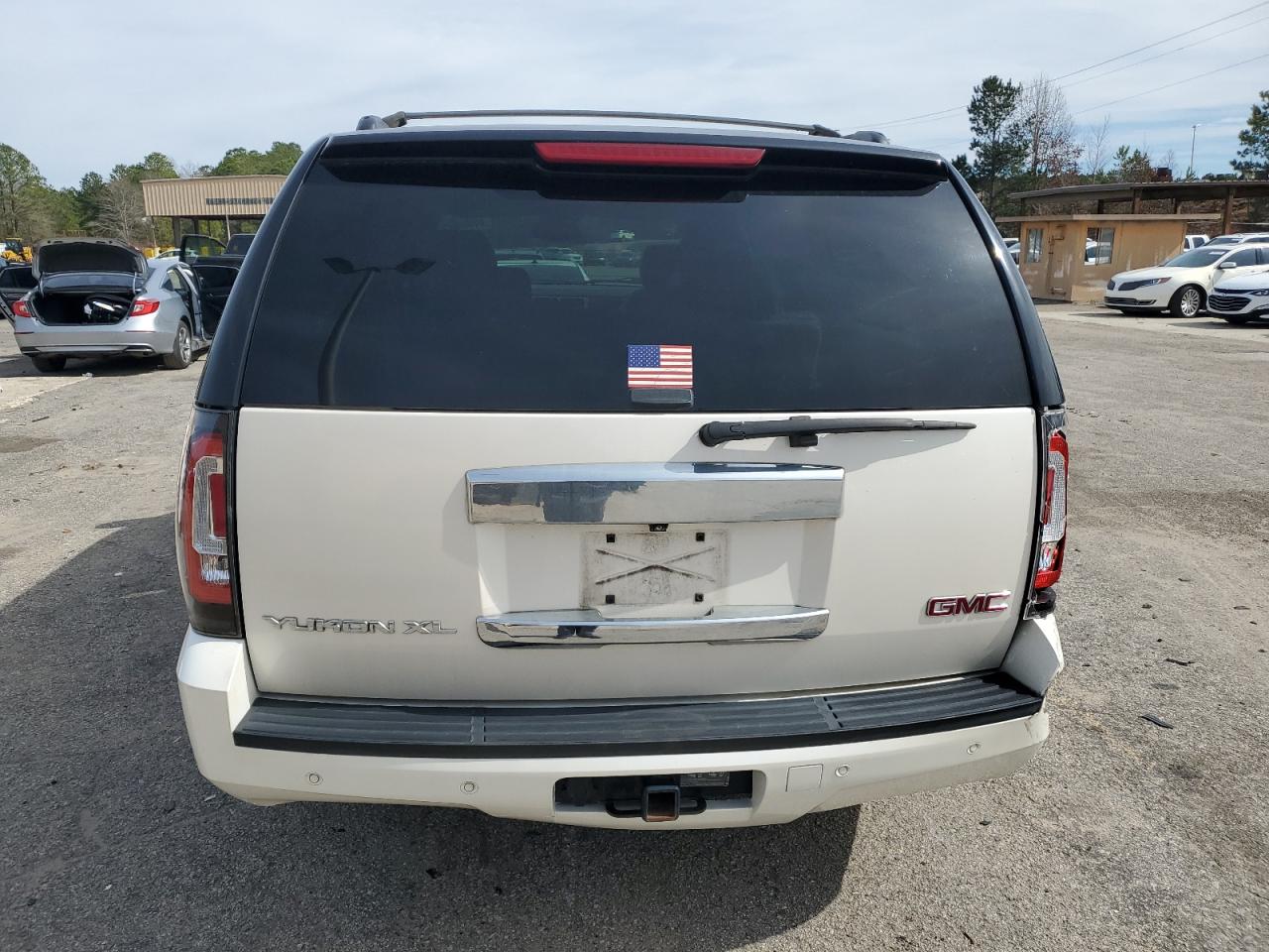 2013 GMC Yukon - Image 6