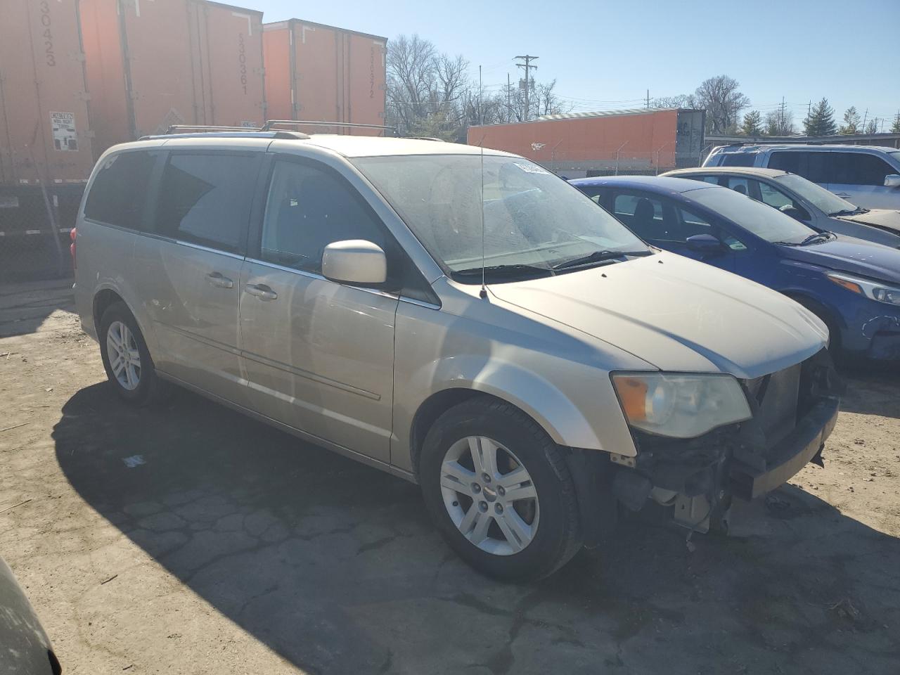 2013 Dodge Caravan - Image 4