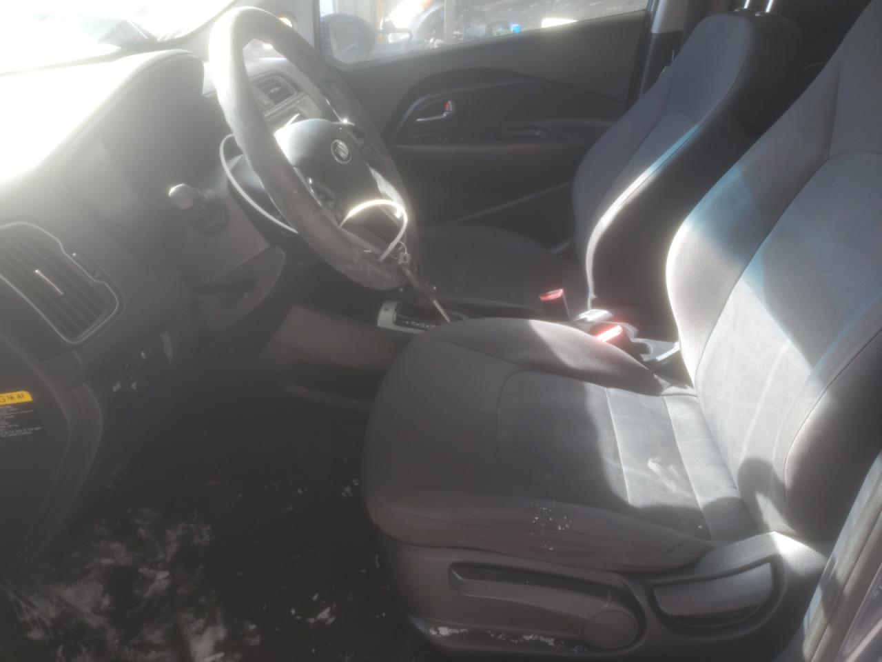 2016 Kia Rio - Image 7