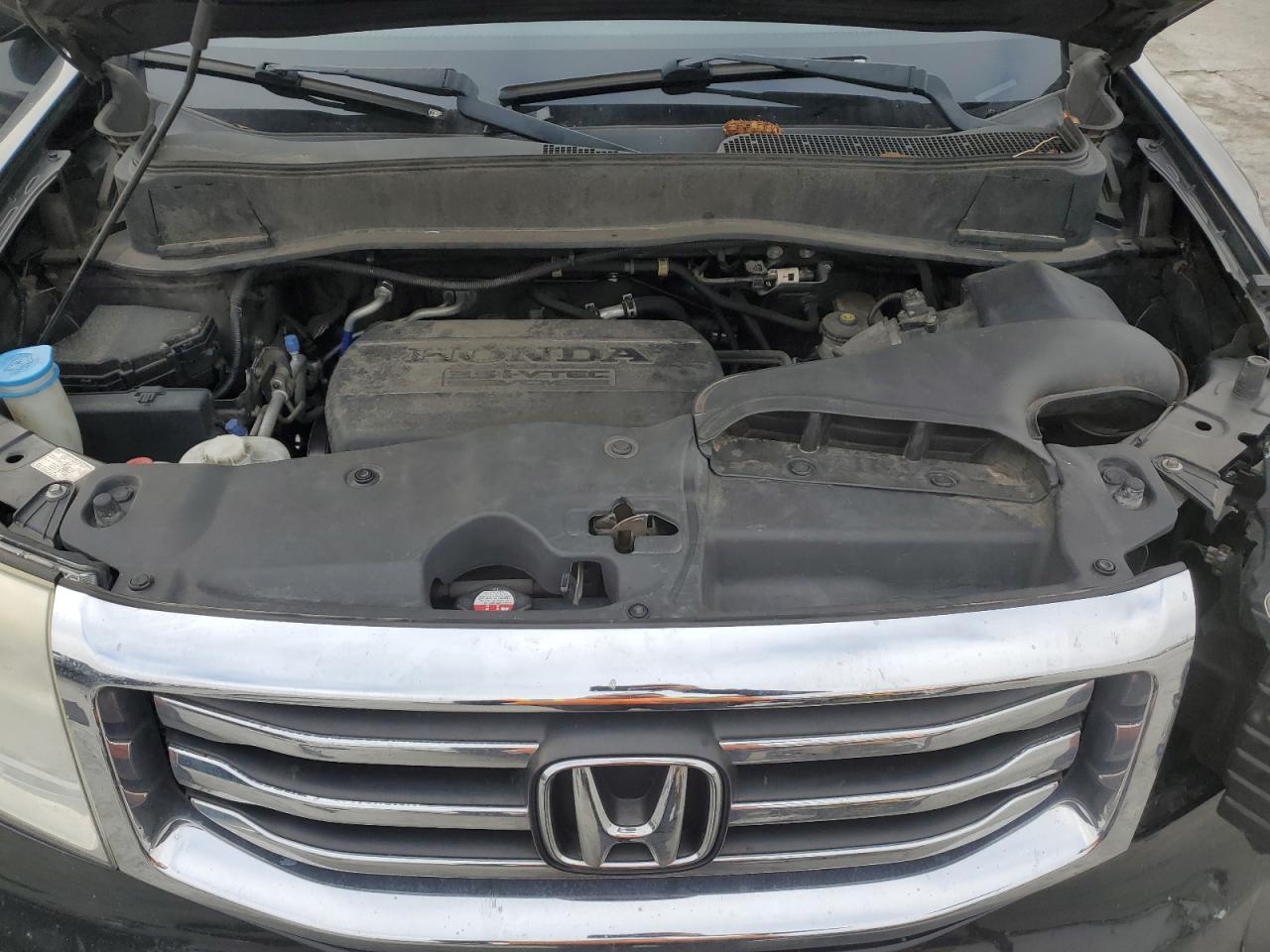2015 Honda Pilot - Image 14