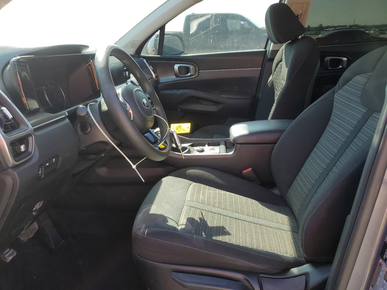 2021 Kia Sorento - Image 7