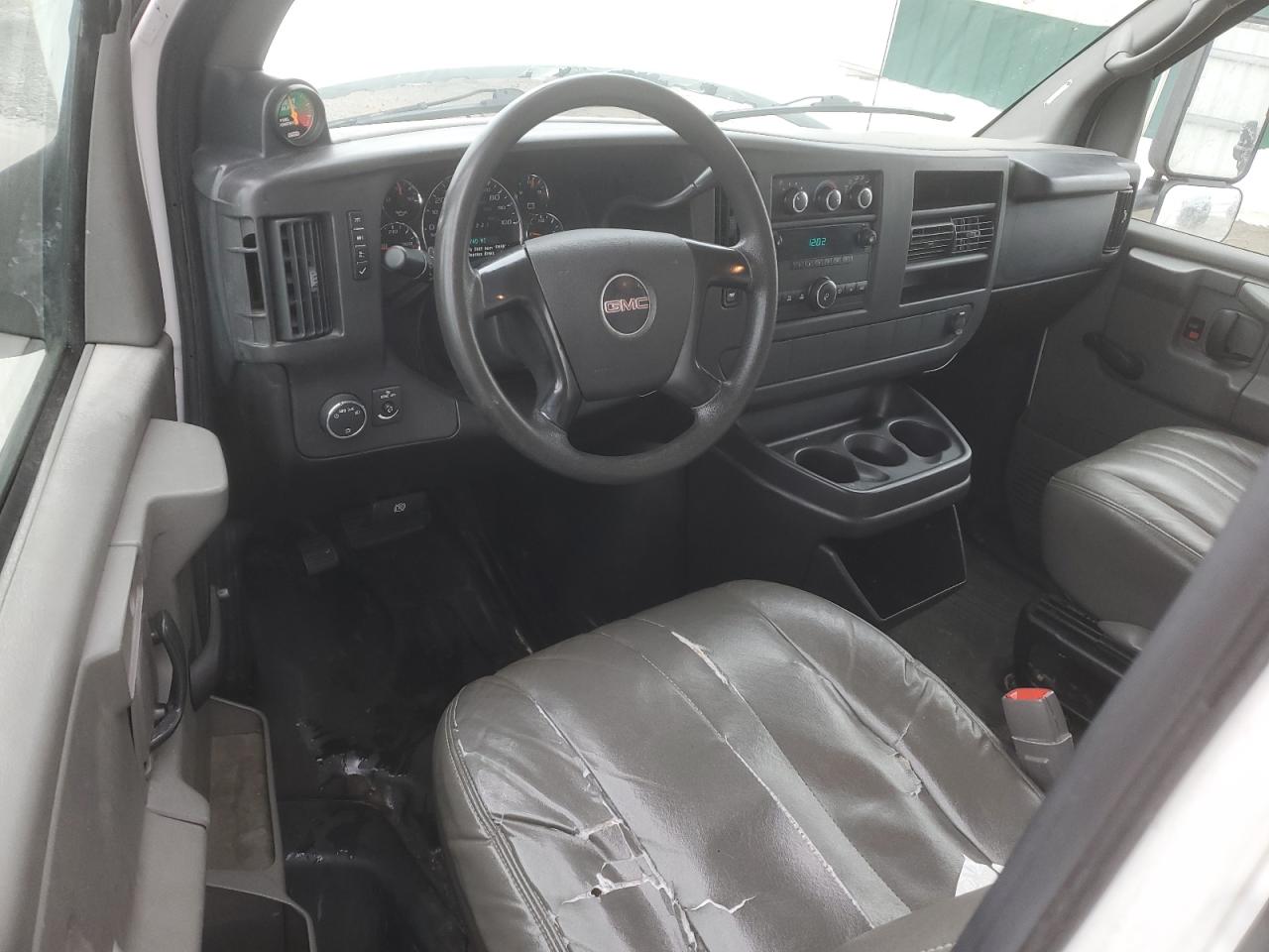 2008 GMC Savana - Image 8
