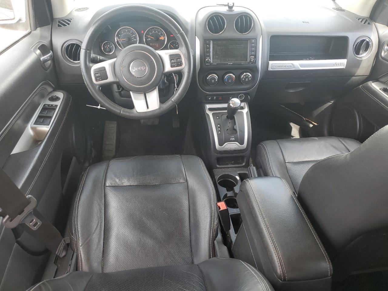 2015 Jeep Compass - Image 8