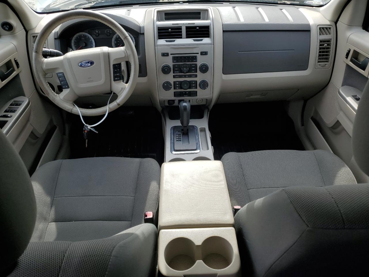 2009 Ford Escape - Image 8