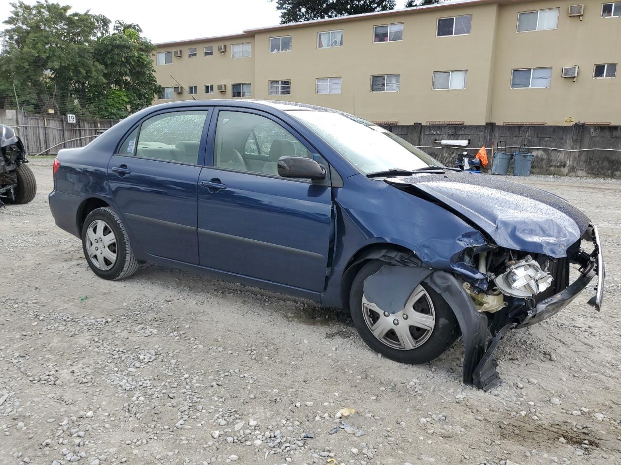 2005 Toyota Corolla - Image 4