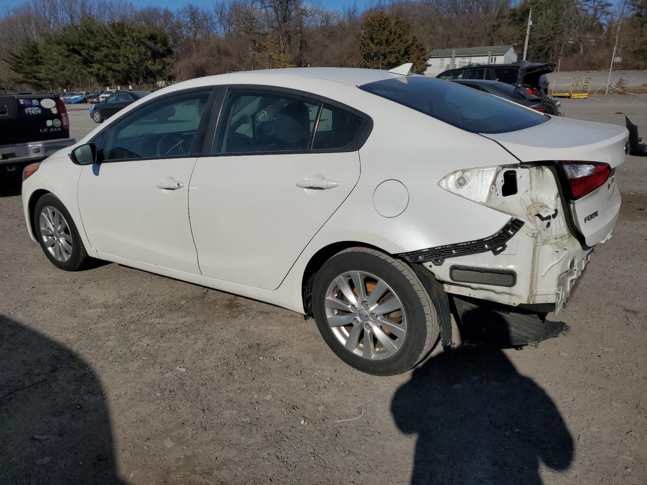 2016 Kia Forte - Image 2