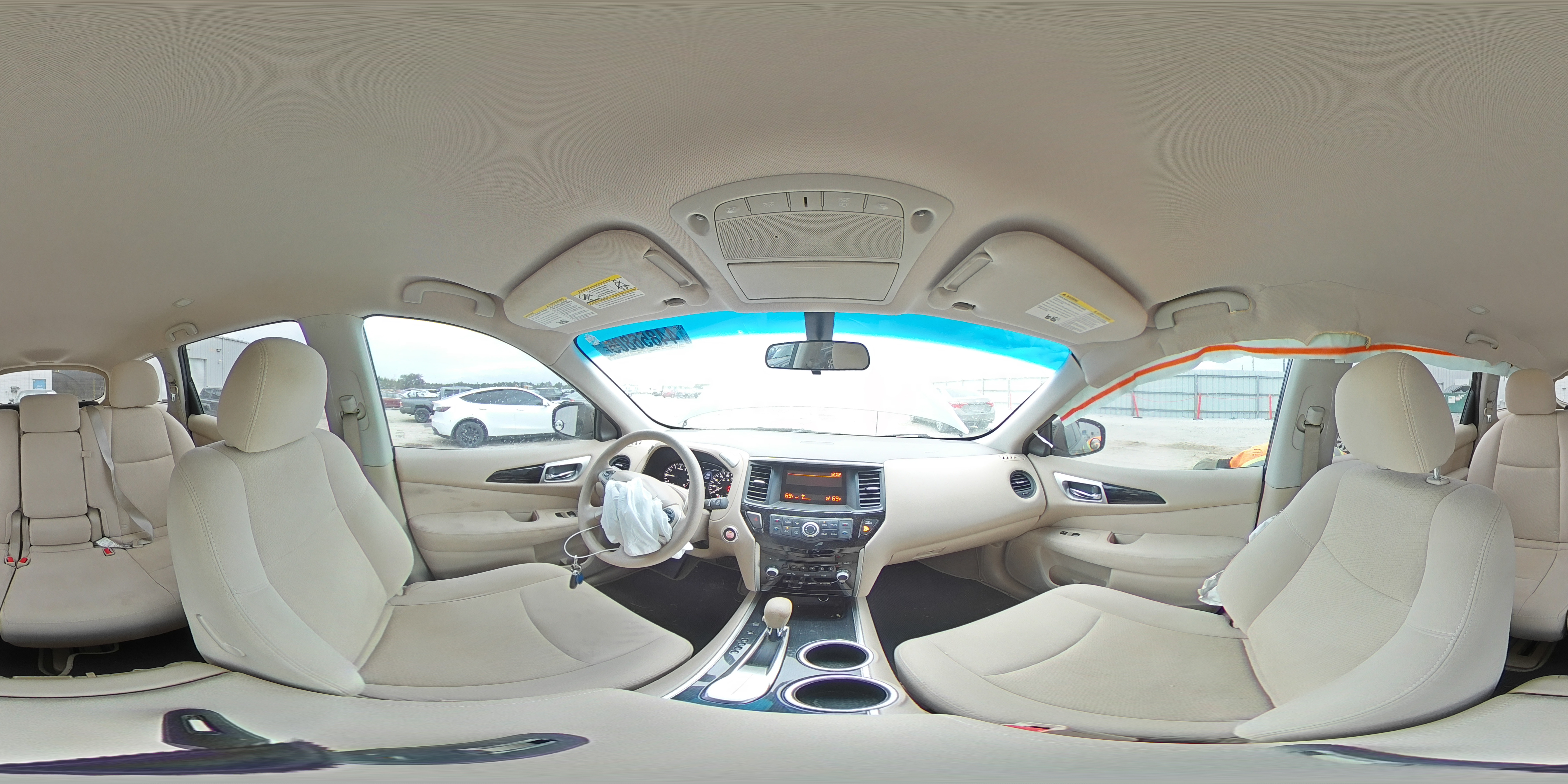 2015 Nissan Pathfinder - Image 13