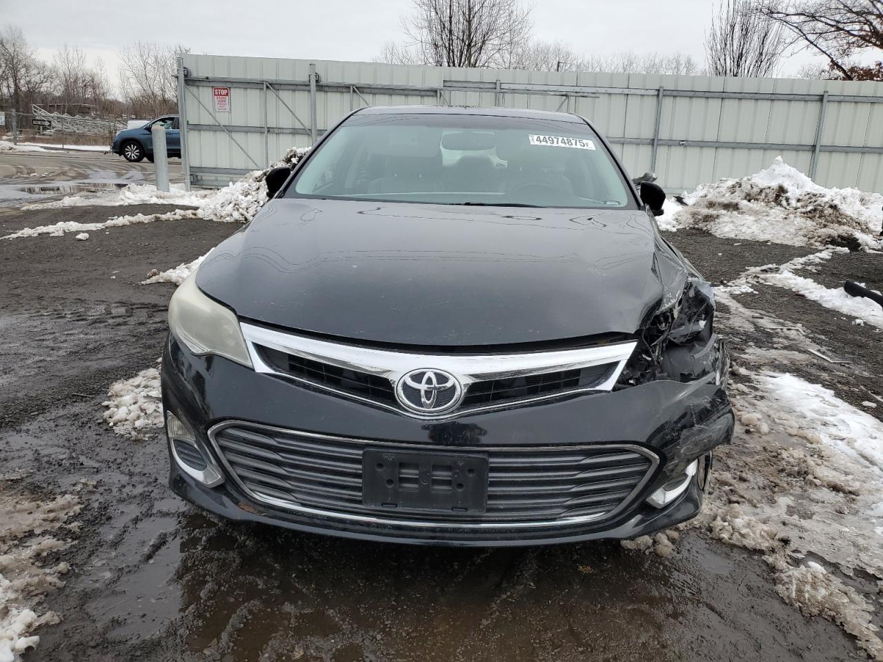 2014 Toyota Avalon - Image 5