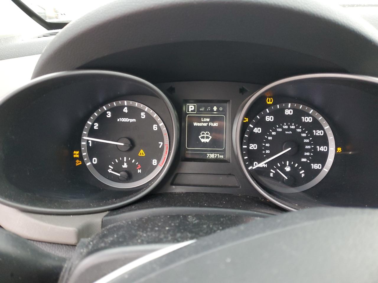 2017 Hyundai Santa Fe - Image 9