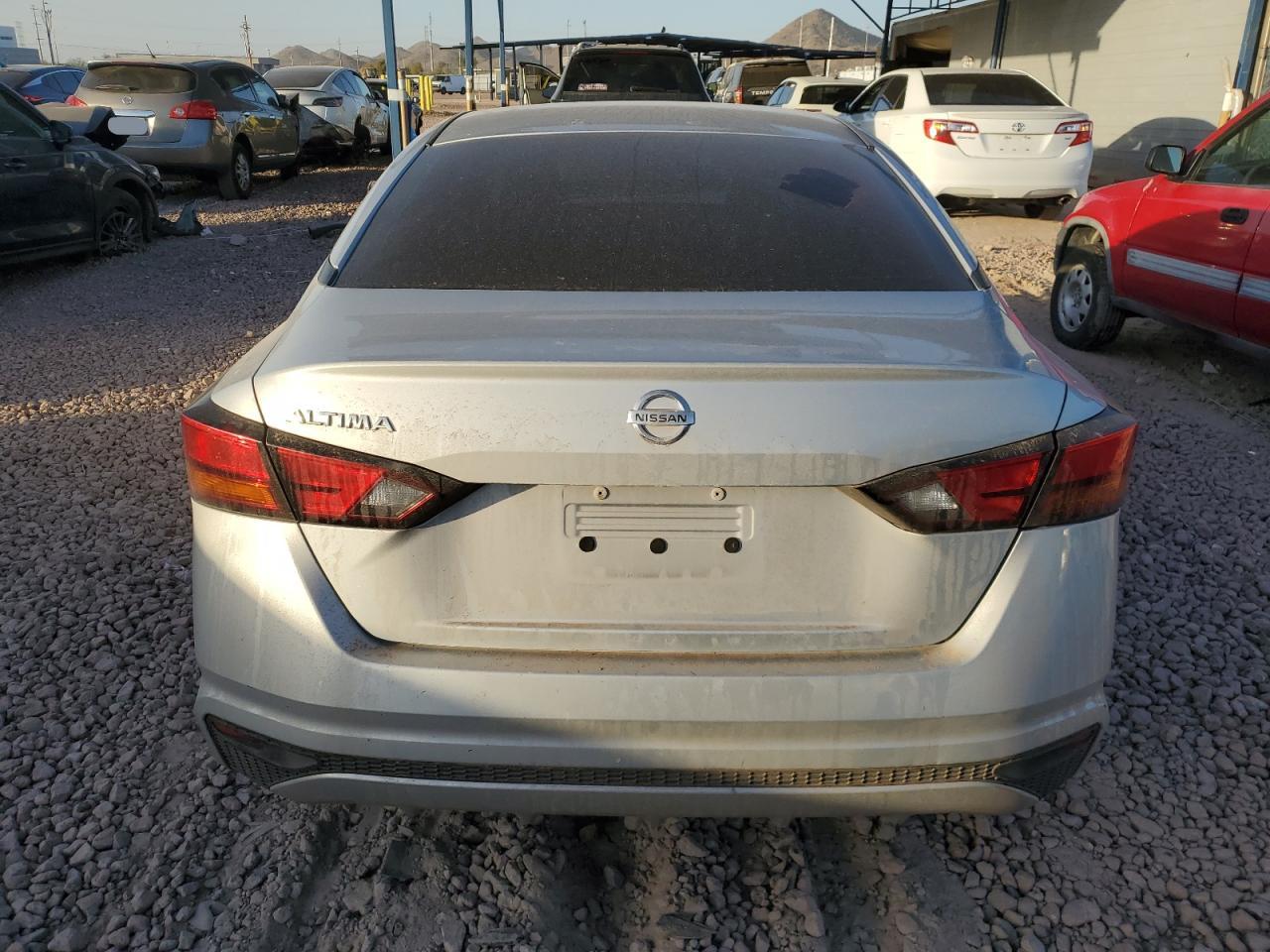 2021 Nissan Altima - Image 6